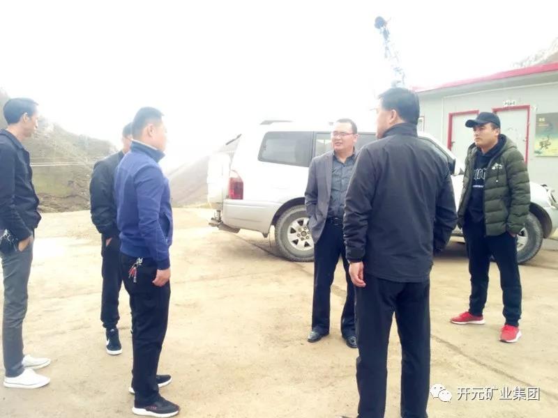 科學發(fā)展 統(tǒng)籌兼顧 穩(wěn)步生產(chǎn)│州、縣國土資源局領導赴興海銅鑫進行年檢