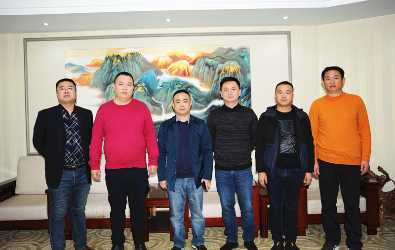 湖南太豐礦業(yè)集團(tuán)副總劉著輝一行蒞臨開(kāi)元集團(tuán)訪問(wèn)交流